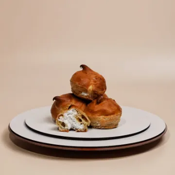 Пирожное "Заварное с кремом"