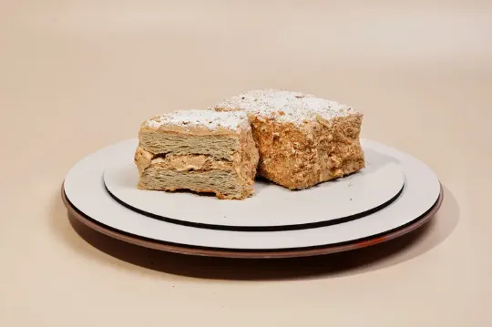 Пирожное "Слойка с кремом"