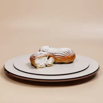 Пирожное "Заварное с белковым кремом"