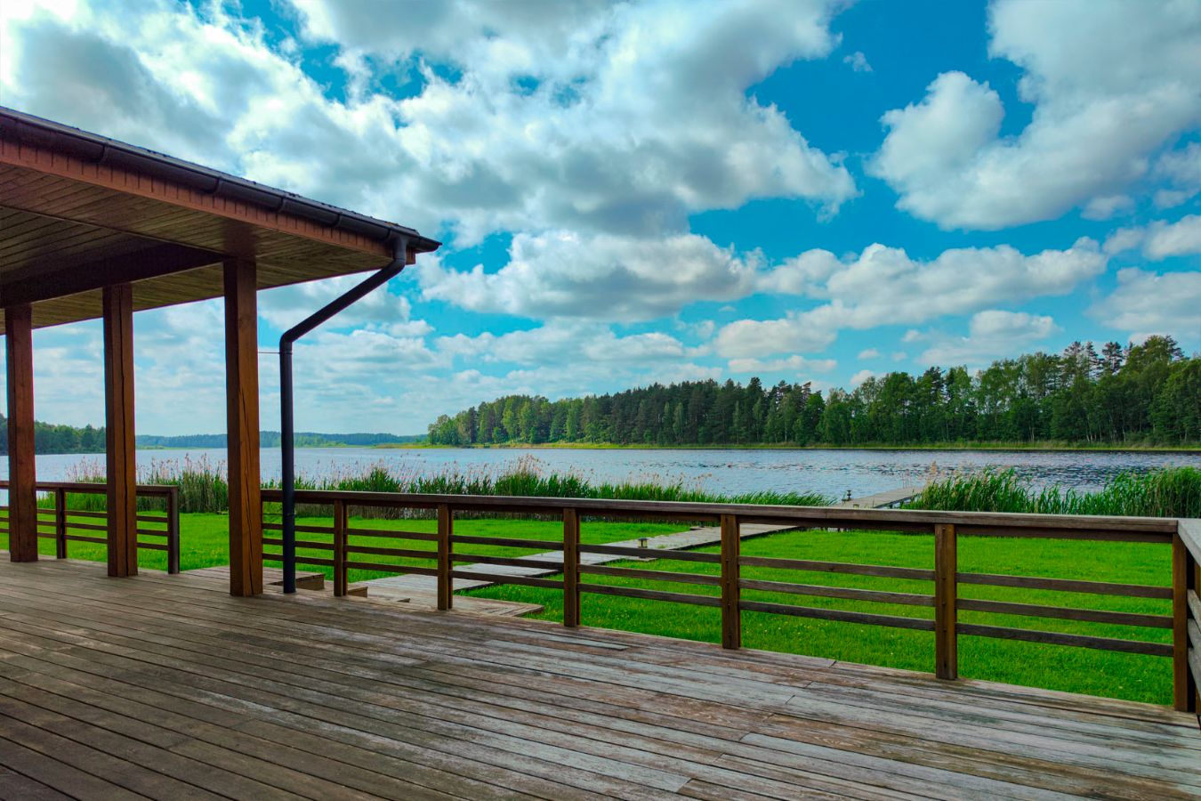 баня на берегу озера