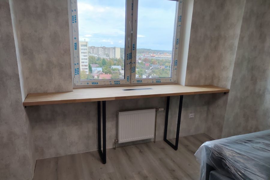 Деревянный подоконник для пластикового окна