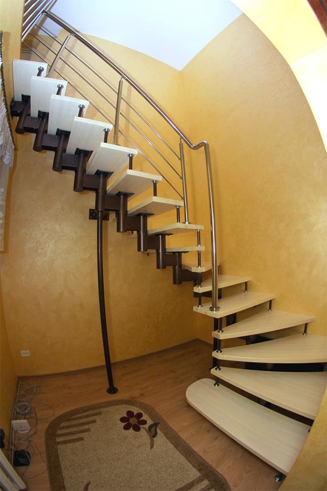 Дубовые ступени для лестницы