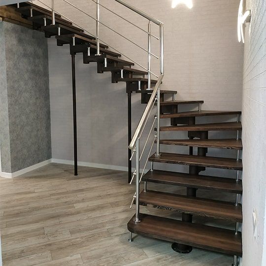 Модульная лестница на металлокаркасе