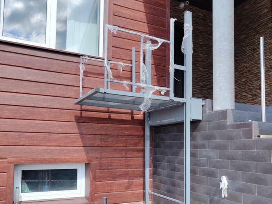 Вертикальная подъемная платформа для инвалидов ПТУ 001