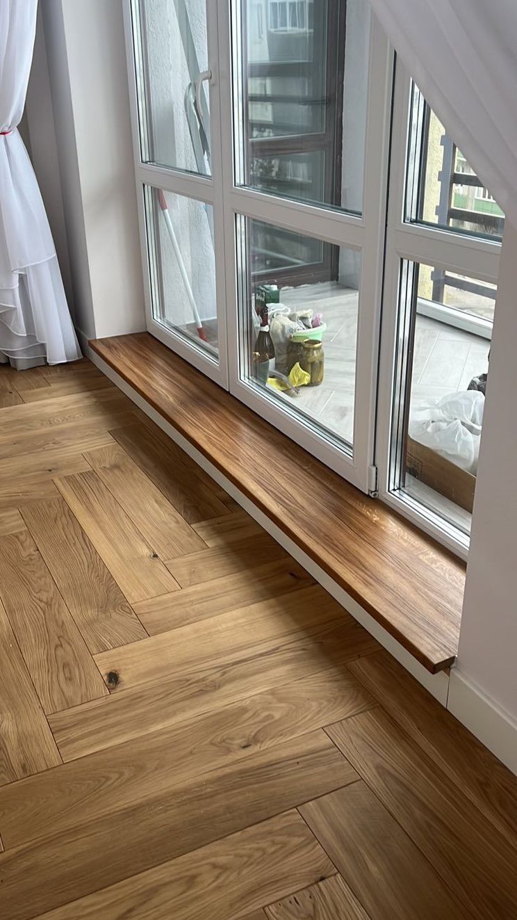 Подоконник из массива дерева