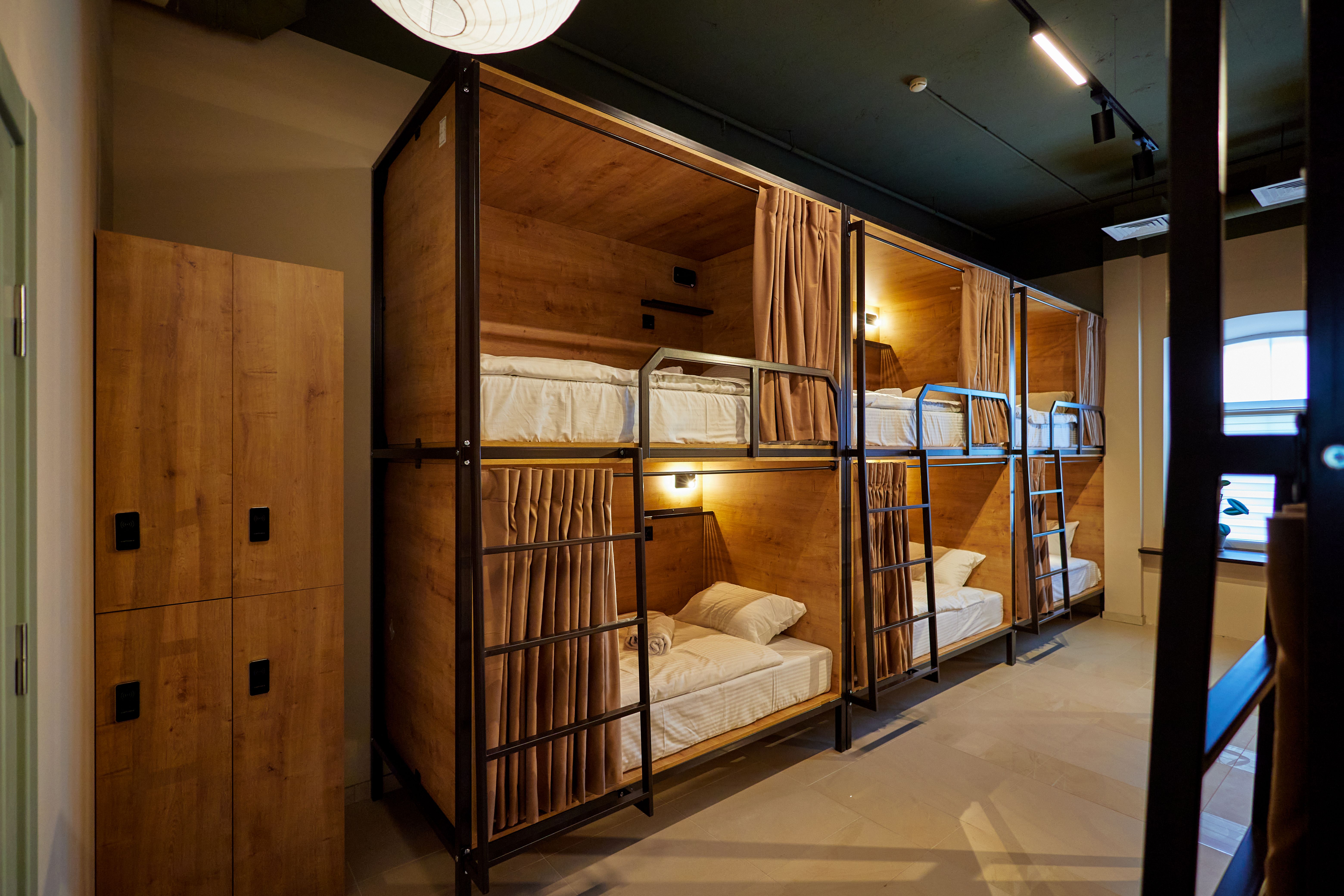 Шестиместный Женский/ Смешанный