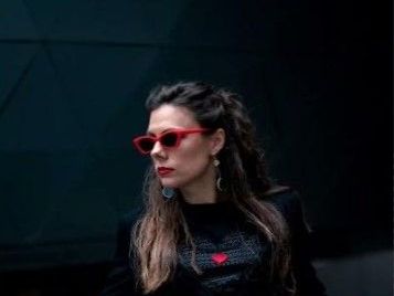 Упражнения от брылей, носогубки и опустившихся уголков рта