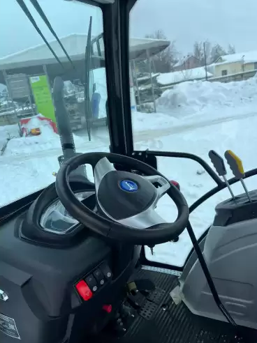 культиватор.бел - Трактор Storm -Branson 30.5 LUX (35 л.с. 4x4)